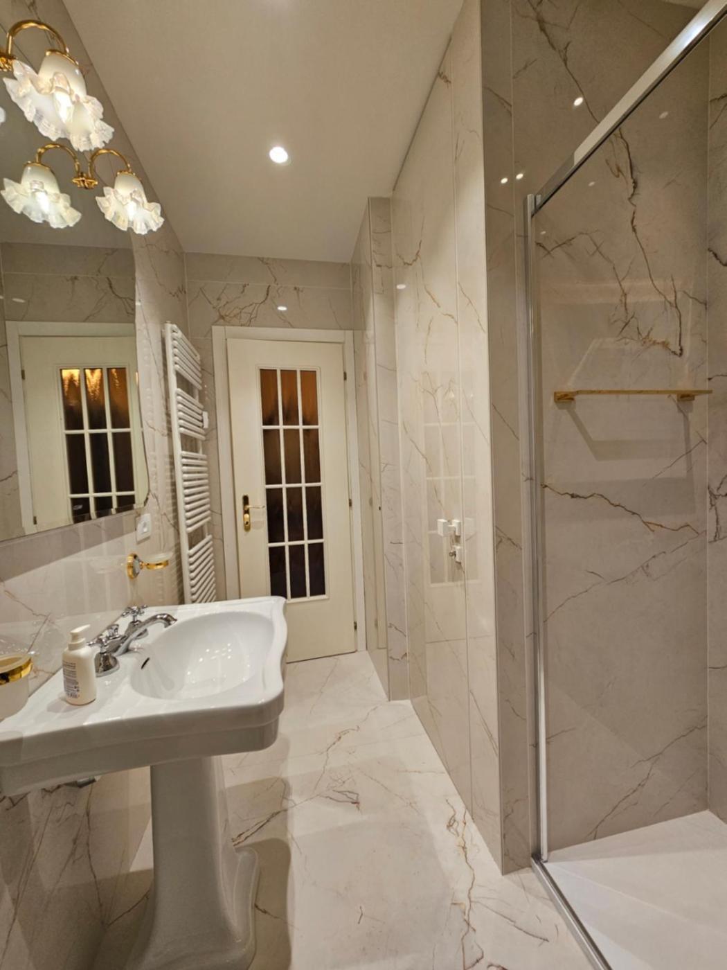 L'Atelier Du Temps - Charme Apartment อาออสตา ภายนอก รูปภาพ